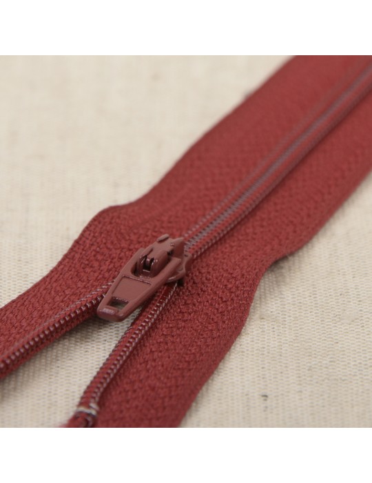 Fermeture fine polyester 25 cm rouge