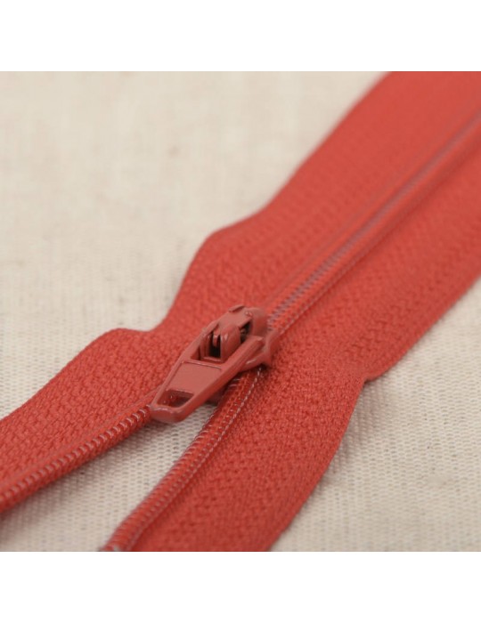 Fermeture fine polyester 55 cm rouge