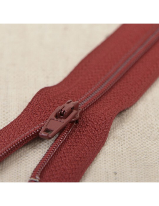 Fermeture fine polyester 20 cm  rouge